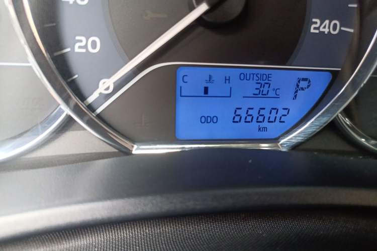 Used Toyota Levin 2017 Revised 185T CVT Elite Edition China V Standard Odometer Close Up