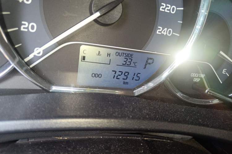 Used Toyota Levin 2017 Revised Version 185T CVT Elite Edition China VI Standard Odometer Close Up