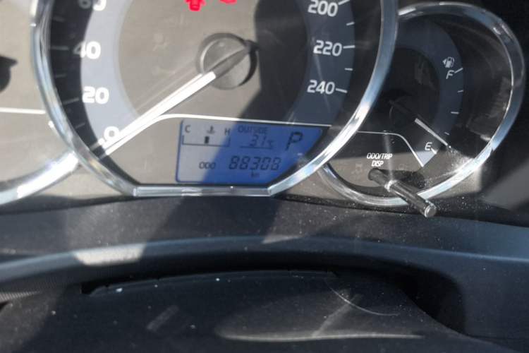 Used Toyota Levin 2017 Revised 185T CVT Elite Edition China V Standard Odometer Close Up