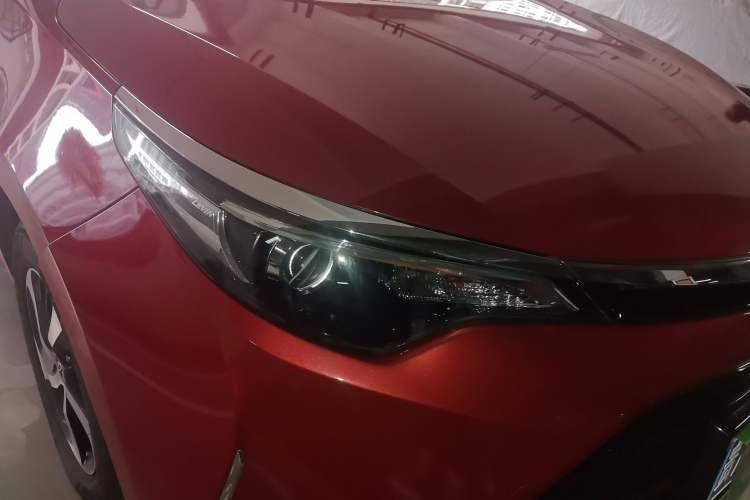 Used Toyota Levin 2017 Revised Version 185T CVT Leading Edition China VI Standard Right Front Headlight