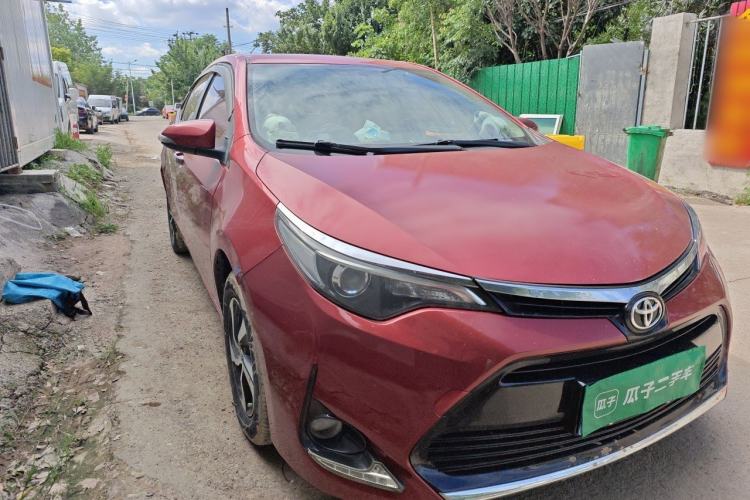 Used Toyota Levin 2017 Revised Version 185T CVT Elite Edition China VI Standard Right Front Headlight