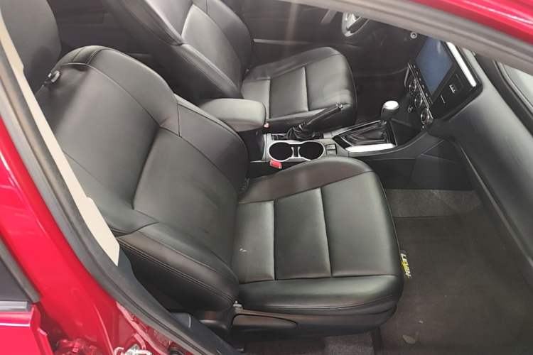 Used Toyota Levin 2017 Revised 185T CVT Elite Edition China V Standard Right Front Seat
