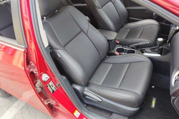 Used Toyota Levin 2017 Revised 185T CVT Elite Edition China V Standard Right Front Seat