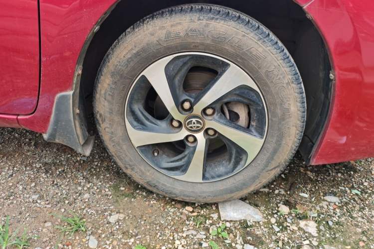 Used Toyota Levin 2017 Revised Version 185T CVT Elite Edition China VI Standard Right Front Wheel Hub