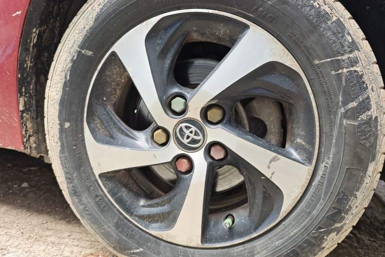 Used Toyota Levin 2017 Revised Version 185T CVT Elite Edition China VI Standard Right Front Wheel Hub
