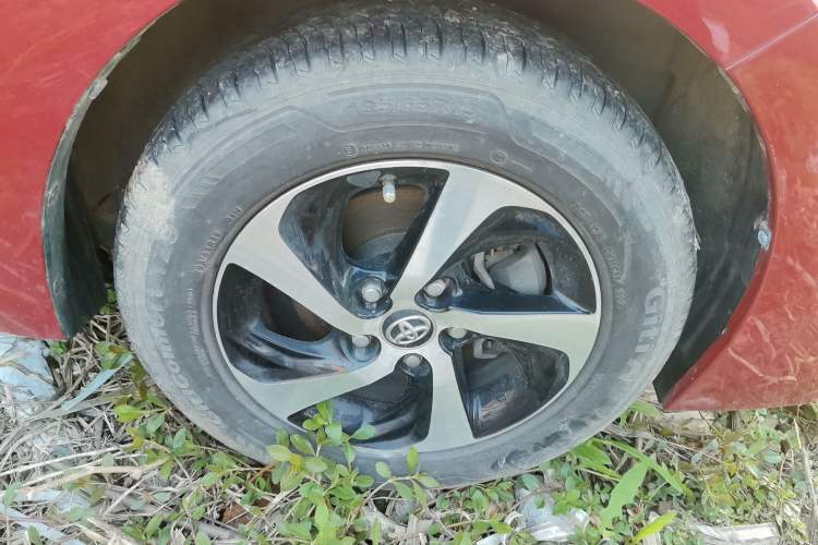 Used Toyota Levin 2017 Revised 185T Manual Elite Edition China V Standard Right Front Wheel Hub