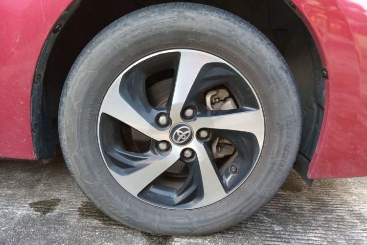 Used Toyota Levin 2017 Revised 185T CVT Elite Edition China V Standard Right Front Wheel Hub