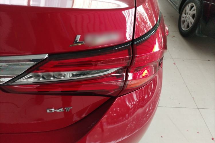 Used Toyota Levin 2017 Revised Version 185T CVT Elite Edition China VI Standard Right Rear Taillight