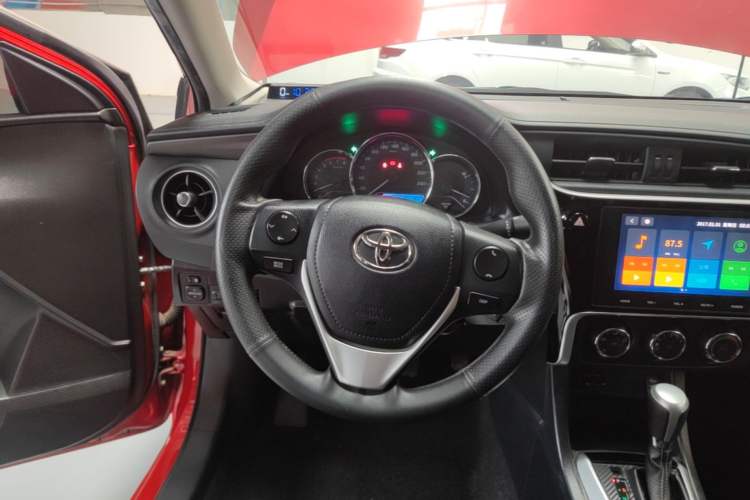 Used Toyota Levin 2017 Revised 185T CVT Elite Edition China V Standard Steering Wheel