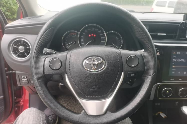 Used Toyota Levin 2017 Revised 185T CVT Elite Edition China V Standard Steering Wheel