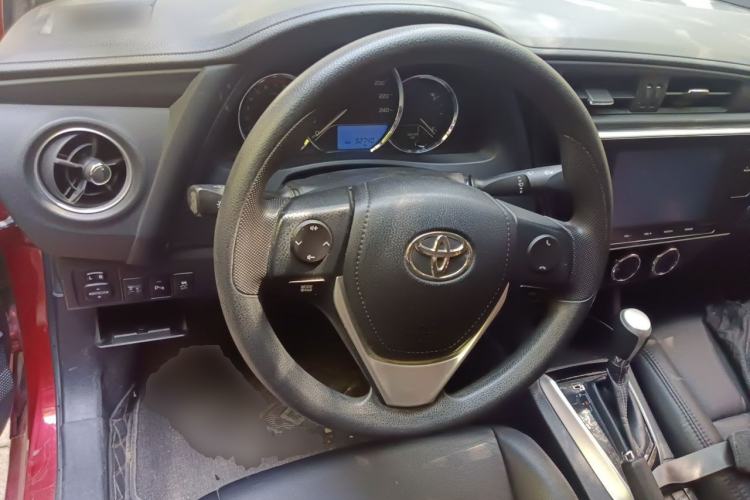 Used Toyota Levin 2017 Revised 185T CVT Elite Edition China V Standard Steering Wheel