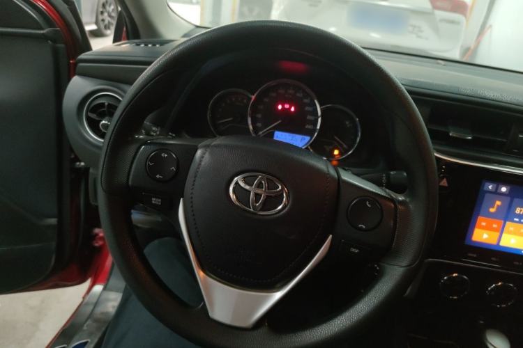 Used Toyota Levin 2017 Revised 185T CVT Elite Edition China V Standard Steering Wheel