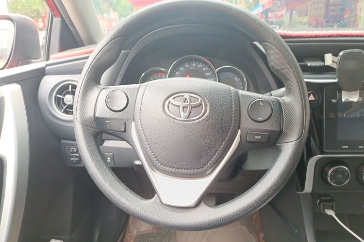 Used Toyota Levin 2017 Revised 185T CVT Elite Edition China V Standard Steering Wheel