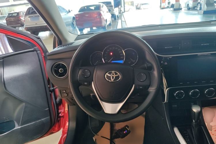 Used Toyota Levin 2017 Revised 185T CVT Elite Edition China V Standard Steering Wheel