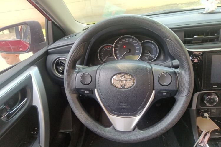 Used Toyota Levin 2017 Revised Version 185T CVT Elite Edition China VI Standard Steering Wheel