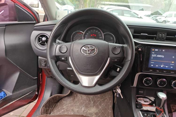 Used Toyota Levin 2017 Revised 185T CVT Elite Edition China V Standard Steering Wheel