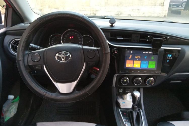 Used Toyota Levin 2017 Revised 185T CVT Elite Edition China V Standard Steering Wheel