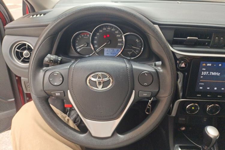 Used Toyota Levin 2017 Revised 185T CVT Elite Edition China V Standard Steering Wheel