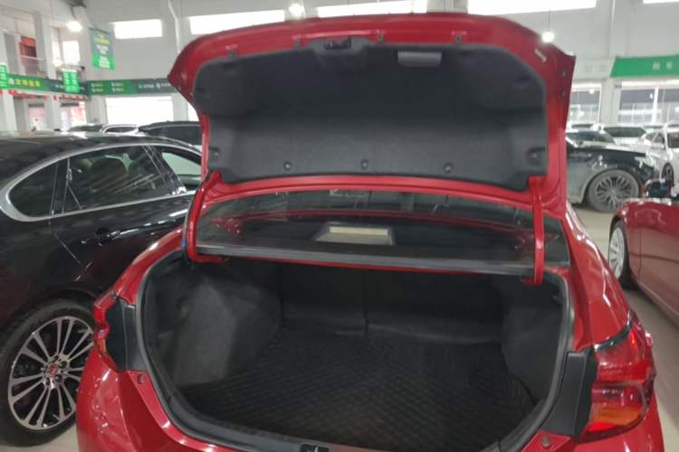 Used Toyota Levin 2017 Revised 185T CVT Elite Edition China V Standard Trunk