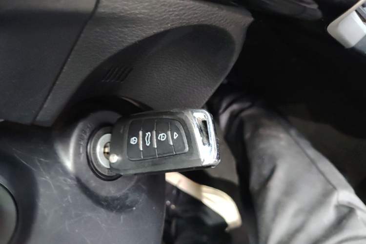 Used Toyota Levin 2017 Revised 185T CVT Elite Edition China V Standard Vehicle Key