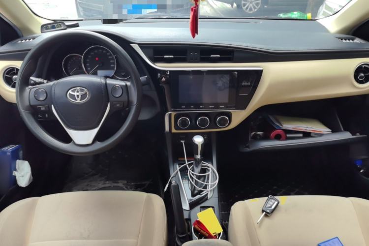 Used Toyota Levin 2017 Revised 185T CVT Elite Edition China V Standard Center Console