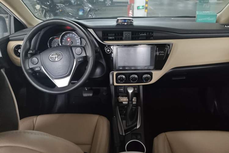 Used Toyota Levin 2017 Revised 185T CVT Elite Edition China V Standard Center Console