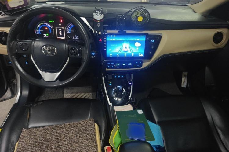 Used Toyota Levin 2017 Revised Dual-Engine 1.8H GS E-CVT Elite Sunroof Version China V Standard Center Console