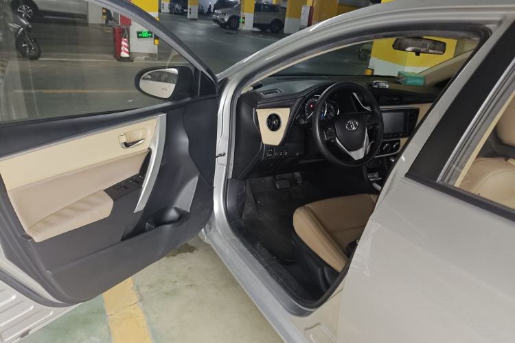 Used Toyota Levin 2017 Revised 185T CVT Elite Edition China V Standard Driver Seat