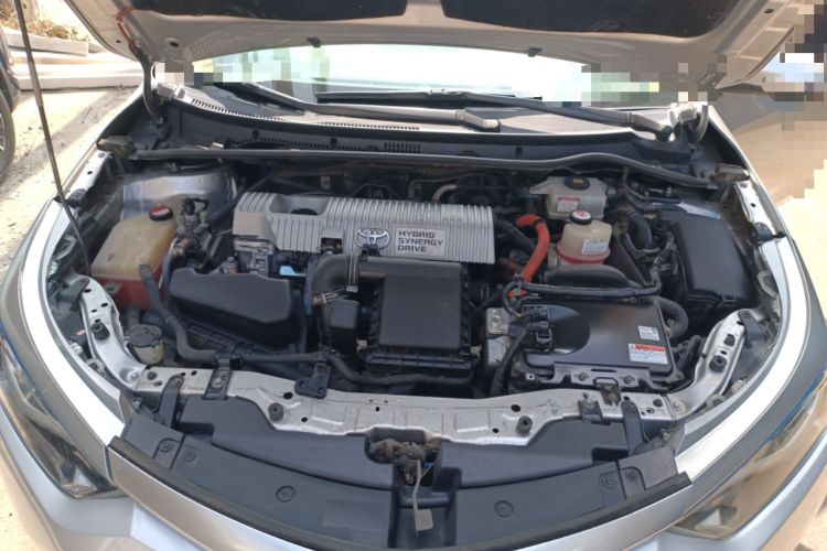 Used Toyota Levin 2017 Revised Dual-Engine 1.8H GS E-CVT Elite Sunroof Version China VI Standard Engine Bay