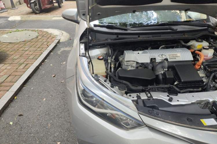 Used Toyota Levin 2017 Revised Dual-Engine 1.8H GS E-CVT Elite Sunroof Version China V Standard Engine Bay Right