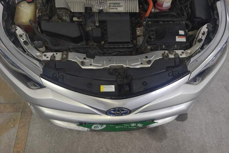 Used Toyota Levin 2017 Revised Dual-Engine 1.8H GS E-CVT Elite Sunroof Version China V Standard Engine Bay