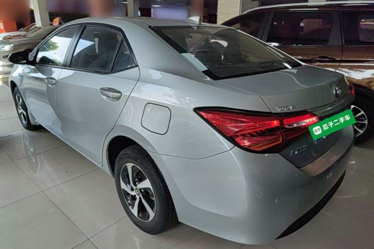 Used Toyota Levin 2017 Revised Dual-Engine 1.8H GS E-CVT Elite Sunroof Version China V Standard Exterior 2