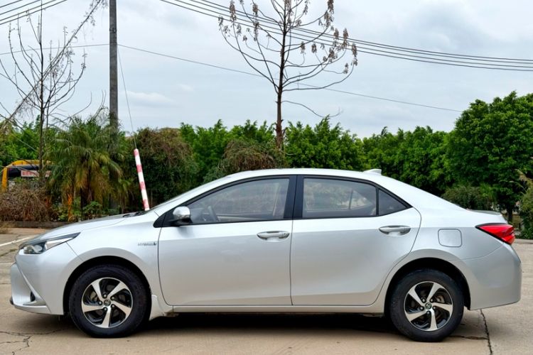 Used Toyota Levin 2017 Revised Dual-Engine 1.8H GS E-CVT Elite Sunroof Version China V Standard Exterior 8