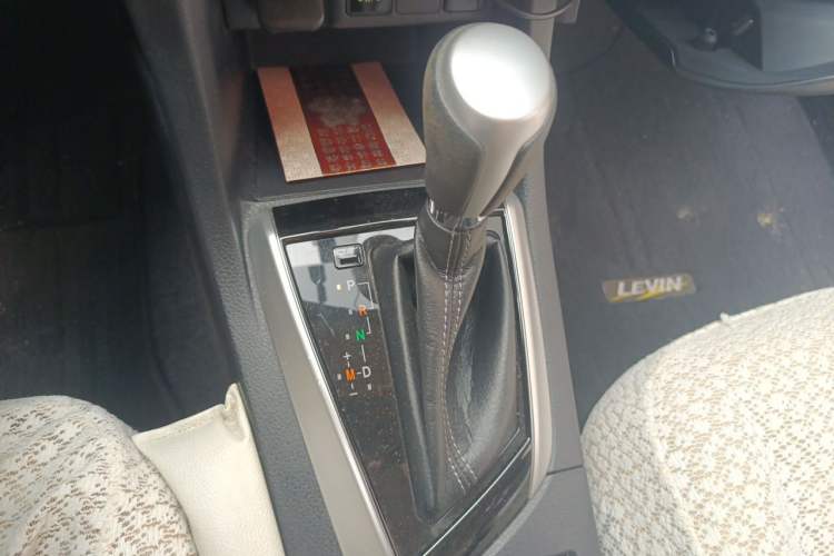 Used Toyota Levin 2017 Revised 185T CVT Elite Edition China V Standard Gear Lever