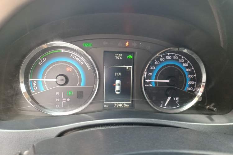 Used Toyota Levin 2017 Revised Dual-Engine 1.8H GS E-CVT Elite Sunroof Version China VI Standard Odometer Close Up