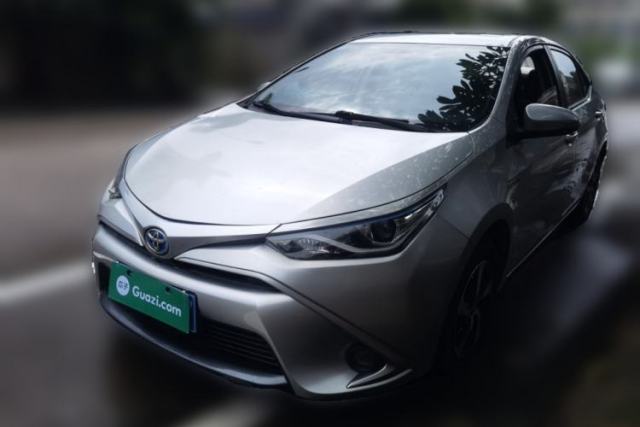 Ojetý Toyota Levin 2017 Revised Dual-Engine 1.8H GS E-CVT Elite Sunroof Version China V Standard