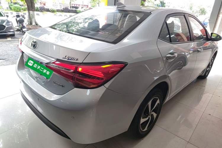 Used Toyota Levin 2017 Revised Dual-Engine 1.8H GS E-CVT Elite Sunroof Version China V Standard Rear Right 45 Deg