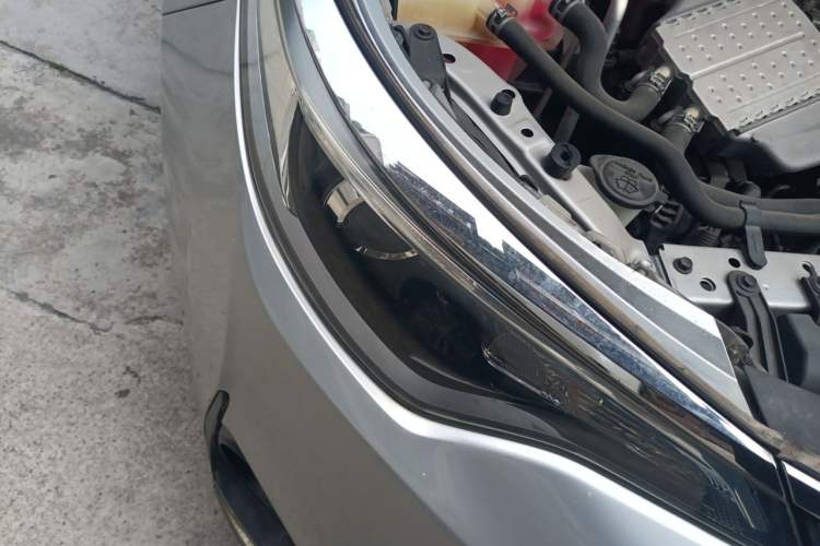 Used Toyota Levin 2017 Revised 185T CVT Elite Edition China V Standard Right Front Headlight
