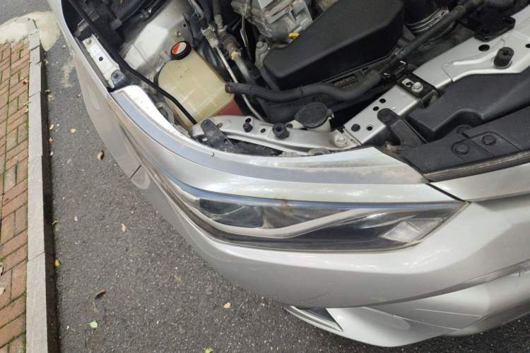 Used Toyota Levin 2017 Revised Dual-Engine 1.8H GS E-CVT Elite Sunroof Version China V Standard Right Front Headlight