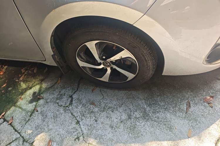 Used Toyota Levin 2017 Revised 185T CVT Elite Edition China V Standard Right Front Wheel Hub