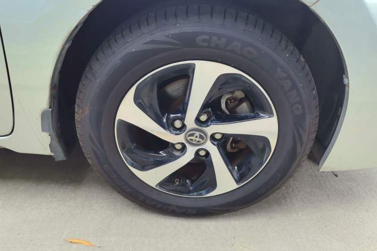 Used Toyota Levin 2017 Revised 185T CVT Elite Edition China V Standard Right Front Wheel Hub