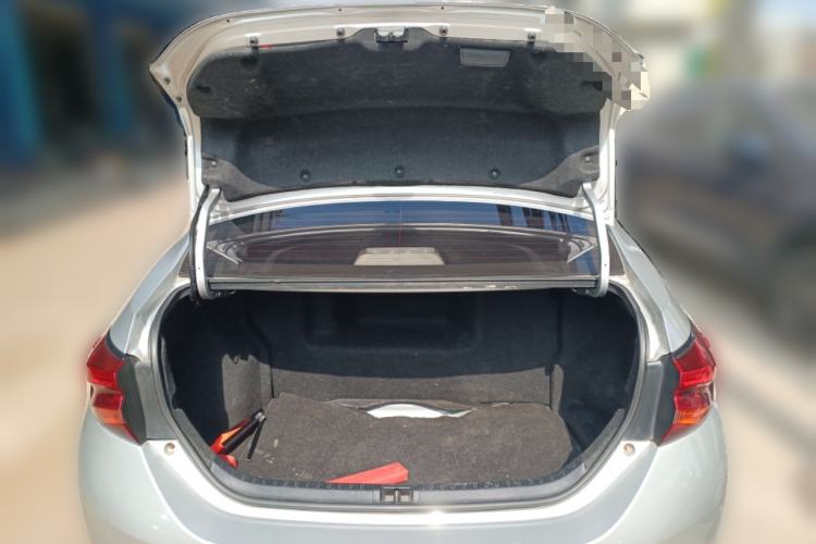 Used Toyota Levin 2017 Revised Dual-Engine 1.8H GS E-CVT Elite Sunroof Version China VI Standard Trunk