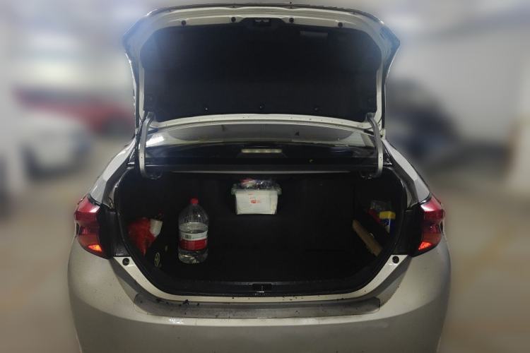 Used Toyota Levin 2017 Revised Dual-Engine 1.8H GS E-CVT Elite Sunroof Version China V Standard Trunk