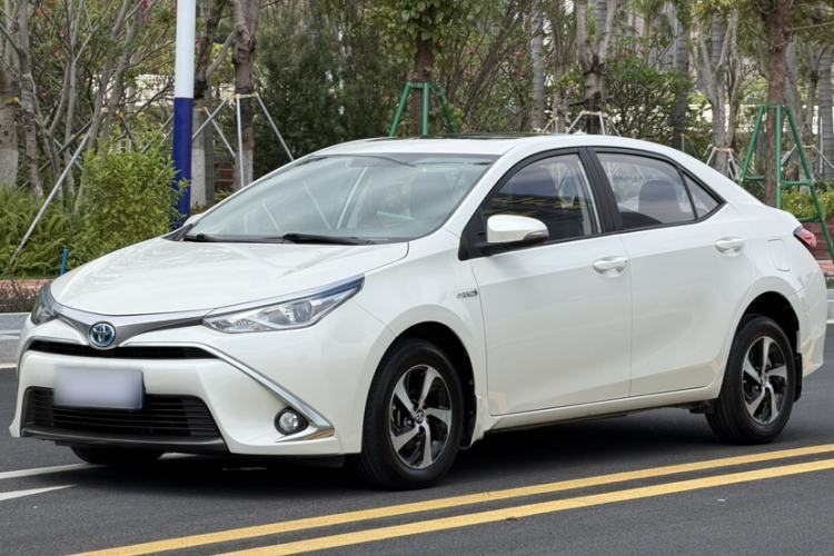 Used Toyota Levin 2017 Revised Dual-Engine 1.8H GS E-CVT Elite Sunroof Version China V Standard Guazi used car, China used car export, Used car for sale, Used  cars, Cheapest cars for sale