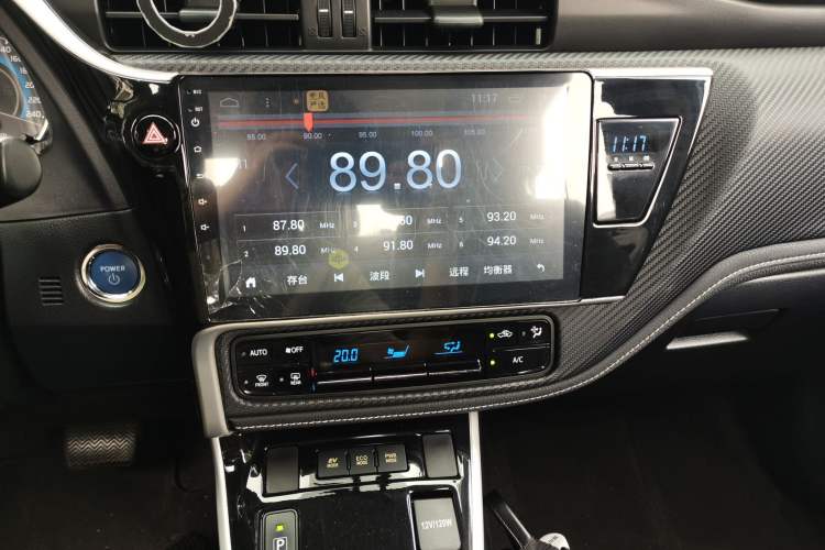 Used Toyota Levin 2017 Revised Dual-Engine 1.8H GS E-CVT Elite Sunroof Version China V Standard Audio And AC Panel