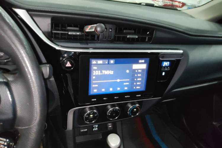 Used Toyota Levin 2017 Revised 185T CVT Elite Edition China V Standard Audio And AC Panel