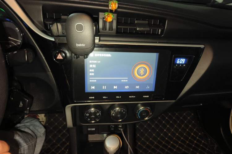Used Toyota Levin 2017 Revised 185T CVT Elite Edition China V Standard Audio And AC Panel