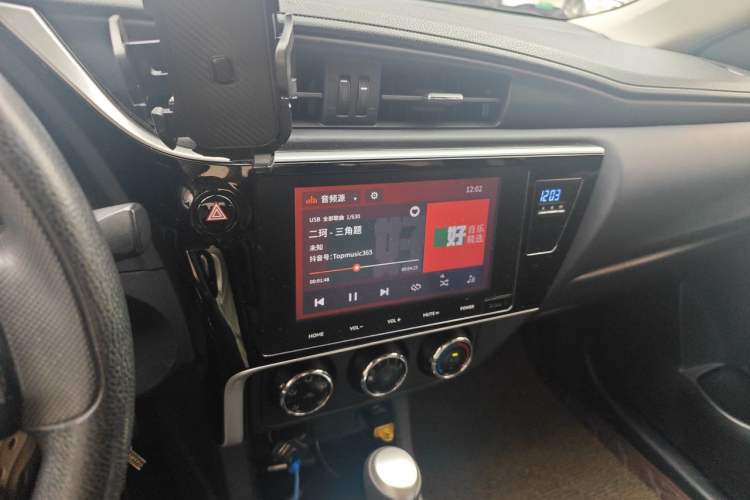 Used Toyota Levin 2017 Revised 185T CVT Elite Edition China V Standard Audio And AC Panel