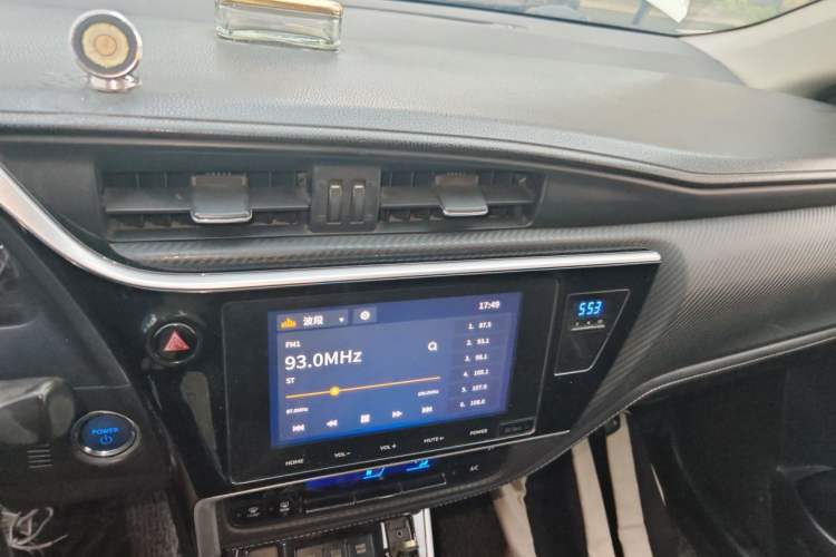 Used Toyota Levin 2017 Revised Dual-Engine 1.8H GS-L E-CVT Leading Edition China V Standard Audio And AC Panel