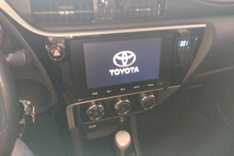 Used Toyota Levin 2017 Revised 185T CVT Elite Edition China V Standard Audio And AC Panel